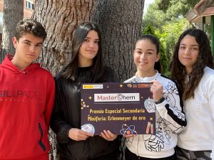 Un equipo de IES Los Albares, premio ‘Erlenmeyer de Oro’ en la modalidad de Secundaria del ‘IV Concurso Masterchem’ de la Universidad de Murcia’